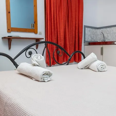 Depis Naxos * Naxos City