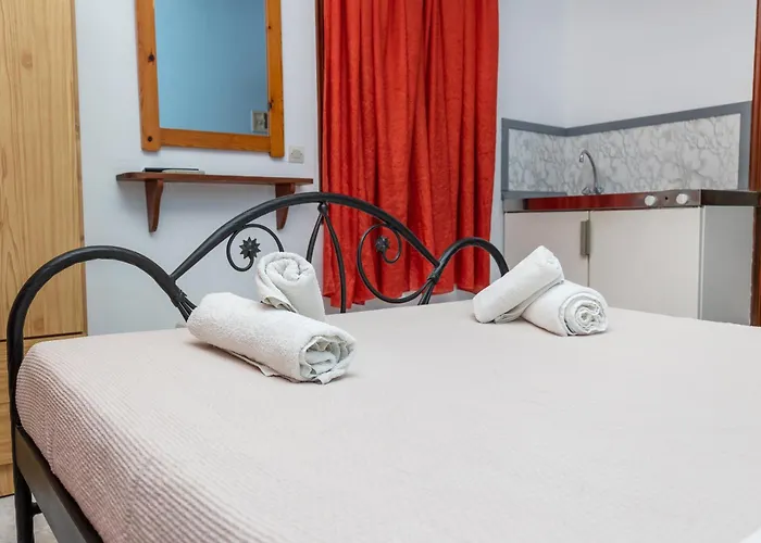 Depis Naxos * Naxos City